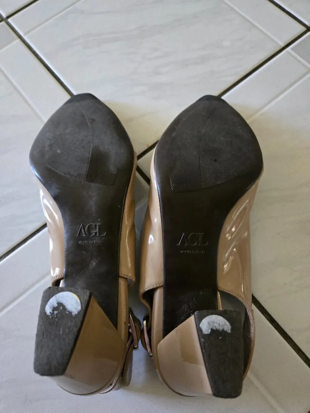 AGL Attilio Giusti Leombruni Slingback Heels Tan 39/9